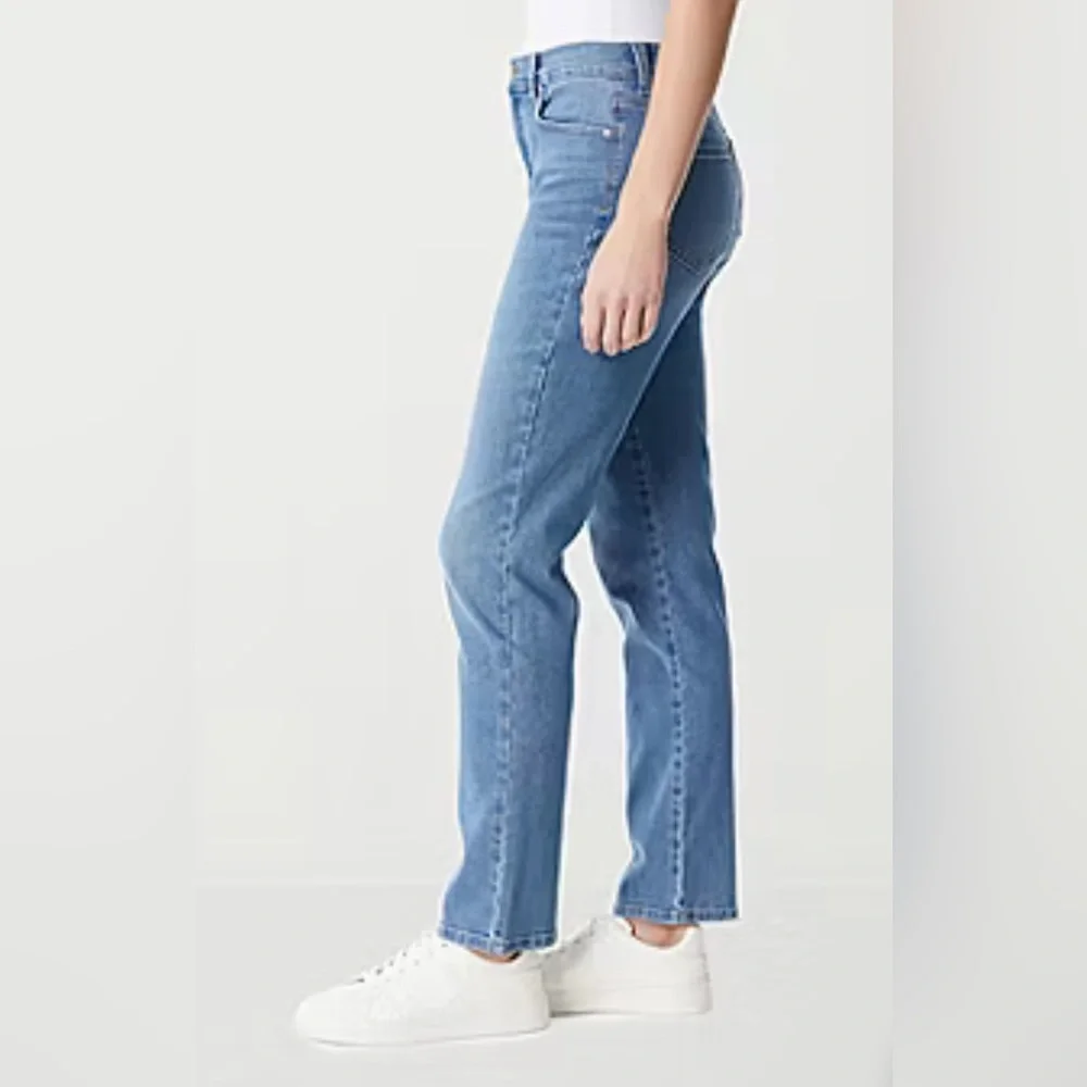 Gloria Vanderbilt Mid-Wash Amanda Classic Straight Leg Jeans Size 6 - Picture 12 of 13
